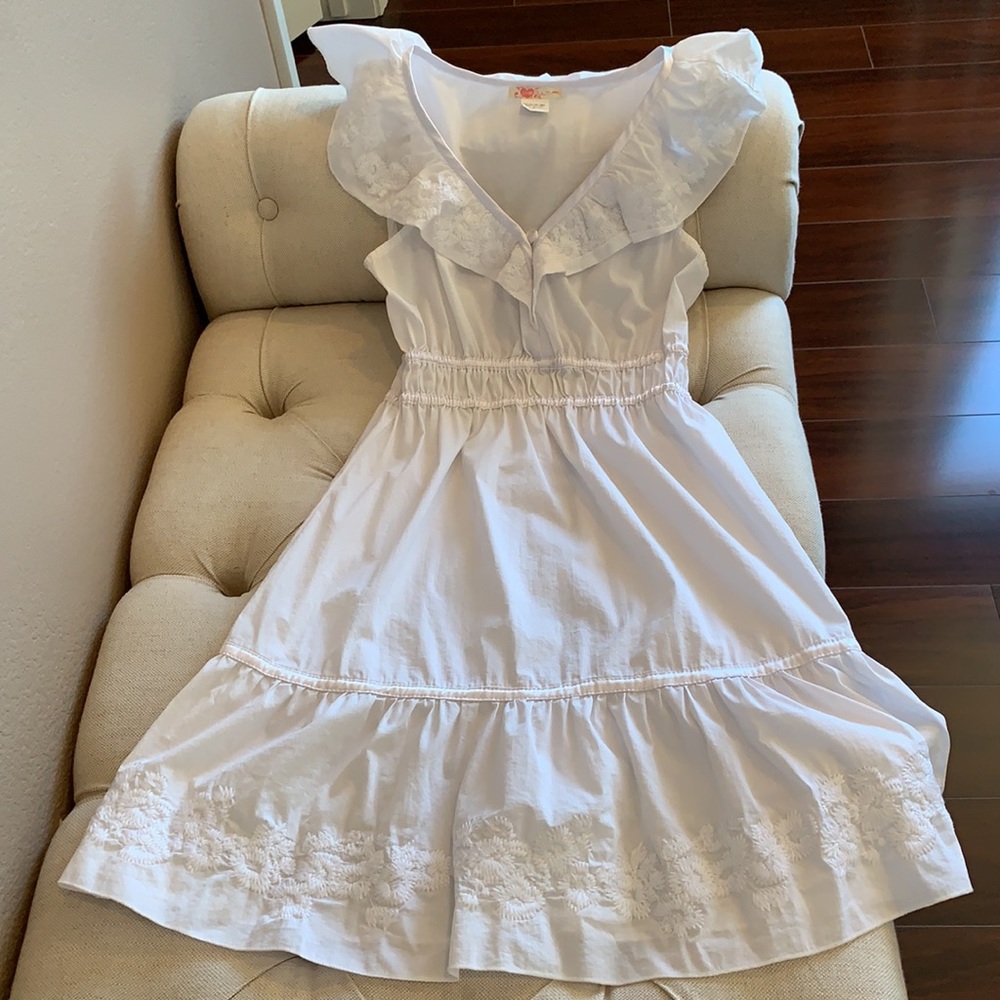 Summer dress in white